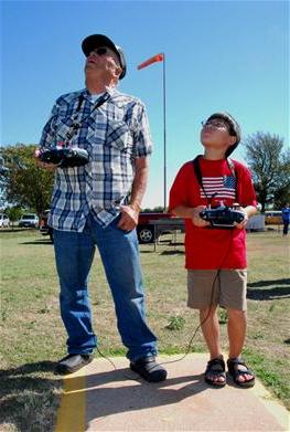 RC Club 10-15-2011 (39)_thumb_thumb.jpg